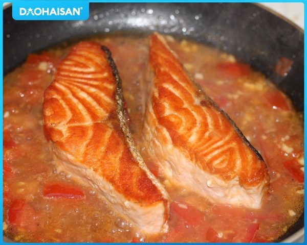 ẩm thực, món ngon, hướng dẫn thực hiện món cá hồi sốt chua ngọt thơm ngon đậm vị