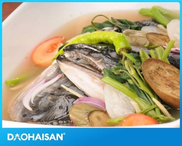 ẩm thực, món ngon, hướng dẫn 2 cách nấu đầu cá hồi với dưa chua cực kỳ đơn giản