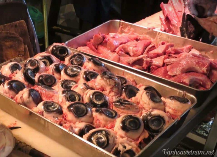 “Khóc thét” với món mắt cá ngừ đại dương ở Phú Yên