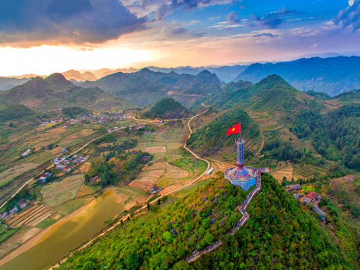 4 lý do bạn nên chinh phục hành trình '4 cực một đỉnh' của Việt Nam
