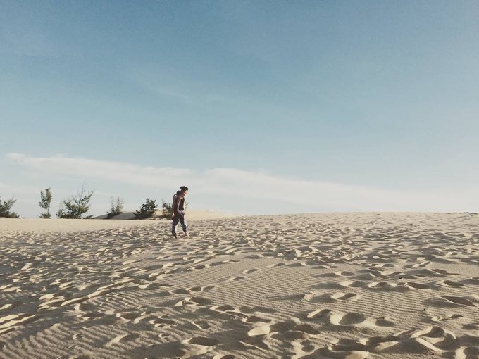 khám phá, trải nghiệm, trải nghiệm trượt ván trên ‘sa mạc’ cát khi đến du lịch quảng bình
