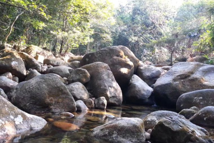 khám phá, trải nghiệm, khám phá vẻ đẹp hùng vĩ của núi yên tử quảng ninh