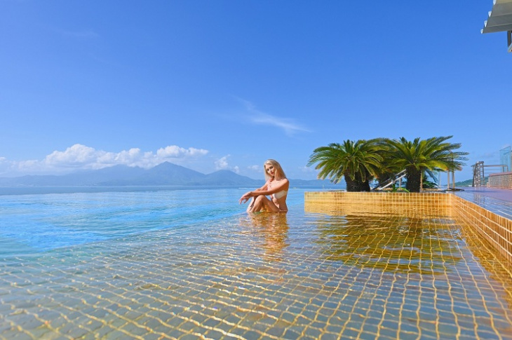 Top Khách sạn Đà Nẵng sở hữu Hồ bơi vô cực view cực kỳ sang chảnh bạn phải checkin 1 lần