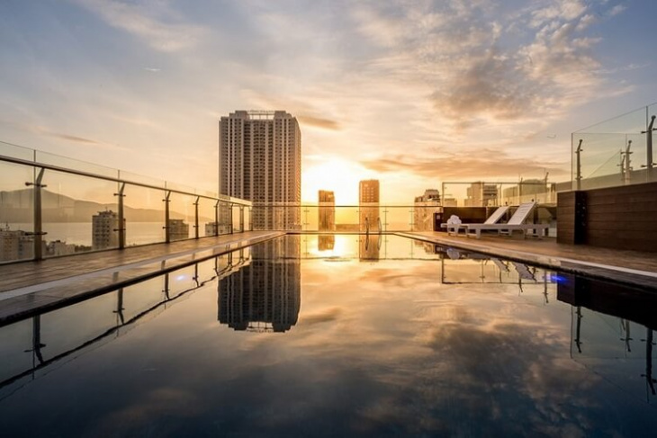 khám phá, trải nghiệm, top khách sạn đà nẵng sở hữu hồ bơi vô cực view cực kỳ sang chảnh bạn phải checkin 1 lần