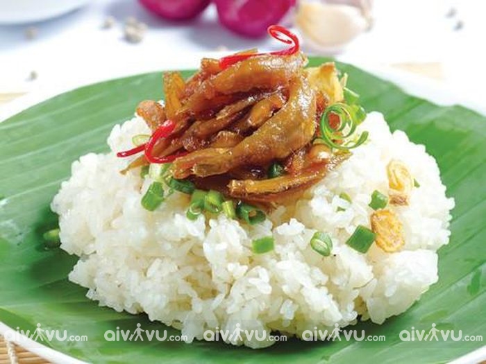 Xôi cá cơm Nha Trang – Món ăn dân dã miền biển, bạn đã thử chưa?