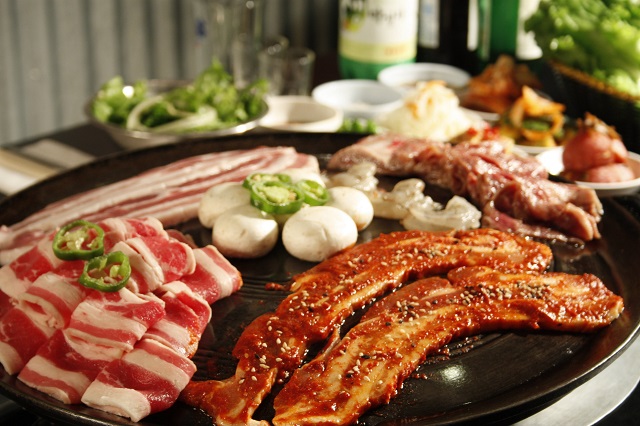 Chỉ mặt gọi tên 4 loại thịt heo nướng luôn có mặt trong phim Hàn