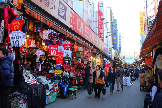 dạo quanh 5 khu chợ trời nổi tiếng ở seoul mà không lo cháy túi, khám phá, trải nghiệm, dạo quanh 5 khu chợ trời nổi tiếng ở seoul mà không lo cháy túi