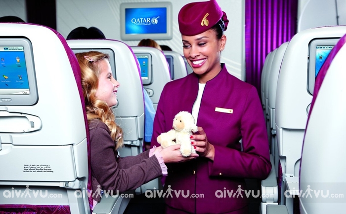 Quy định trẻ em đi máy bay Qatar Airways cần giấy tờ gì?