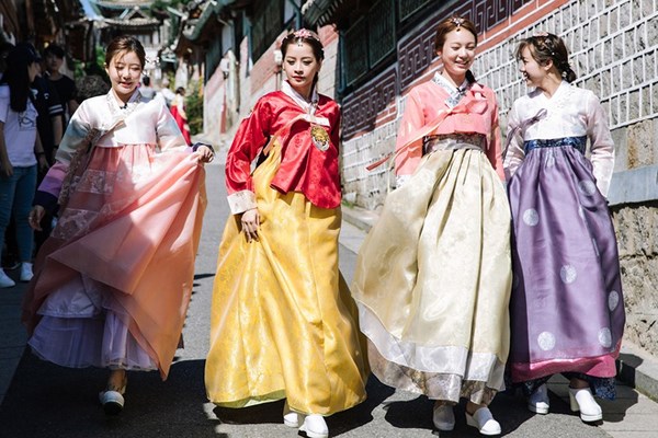 Trang phục truyền thống của người Hàn Quốc