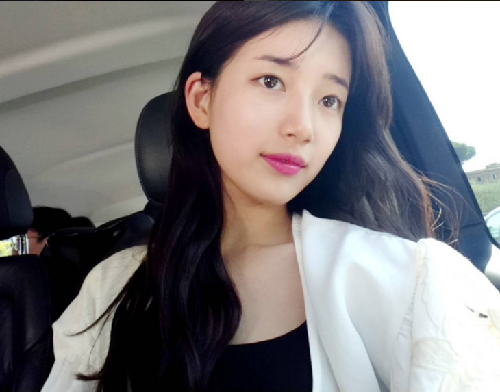 Bae Suzy bật mí bí quyết dưỡng da “424” đánh bay mụn của mình