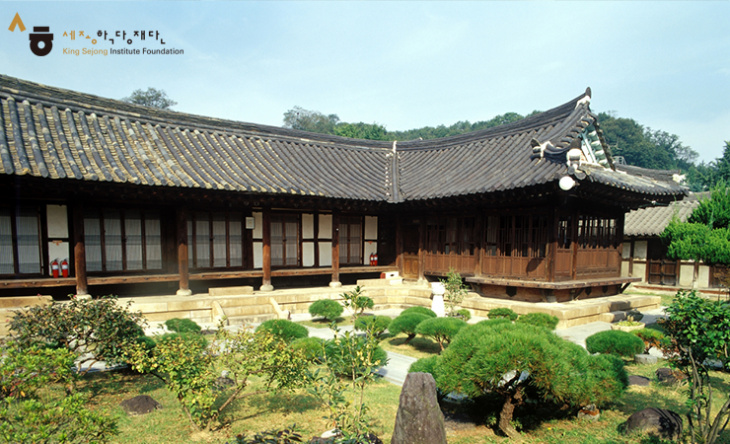 Tìm hiểu ngôi nhà truyền thống Hanok của Hàn Quốc