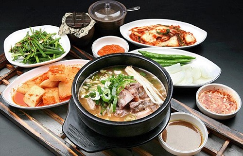 Dwaeji gukbap – Món canh đến từ lịch sử của Hàn Quốc
