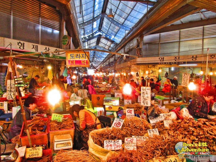 Chợ đầu mối nông sản Gyeongdong ở Seoul