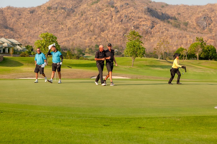 trải nghiệm phong cách chơi golf đỉnh cao tại black mountain golf club huahin