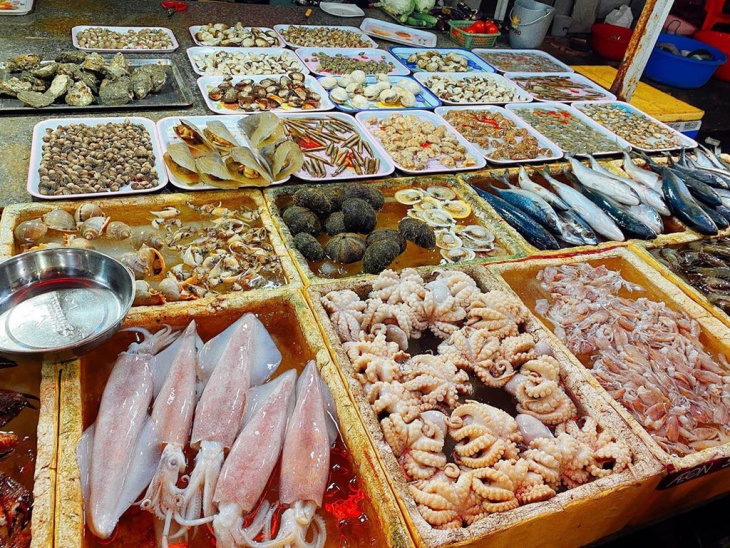 nghỉ dưỡng, bỏ túi ngay top 10 chợ hải sản đà nẵng tươi ngon, giá cực rẻ