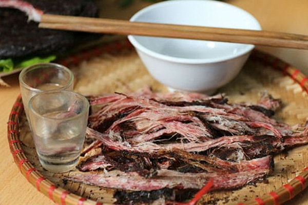 ẩm thực, món ngon, cách làm món thịt trâu gác bếp điện biên