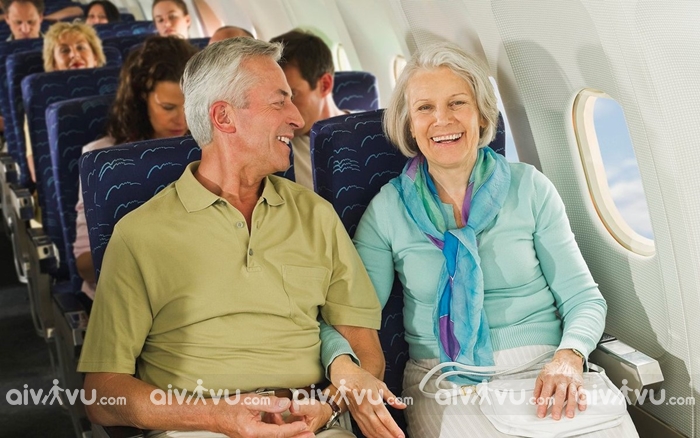 Người cao tuổi đi máy bay Asiana Airlines cần giấy tờ gì?