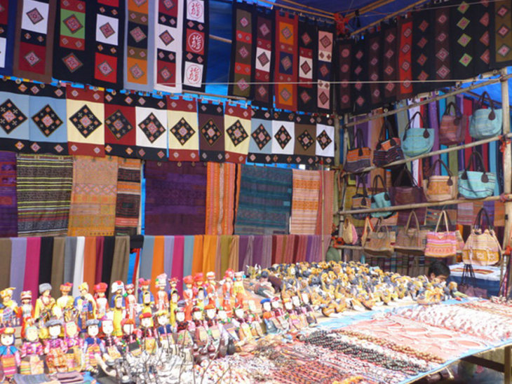 du lịch sapa, chợ đêm sapa, điểm đẹp, chợ đêm sapa – khu chợ vùng cao đặc trưng của người tây bắc