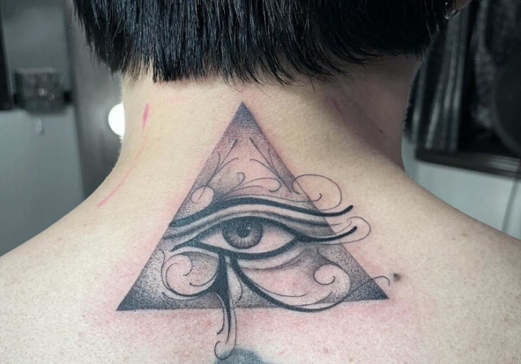 50 hình xăm con mắt ý nghĩa mắt thần Horus Ai Cập mắt tam giác 