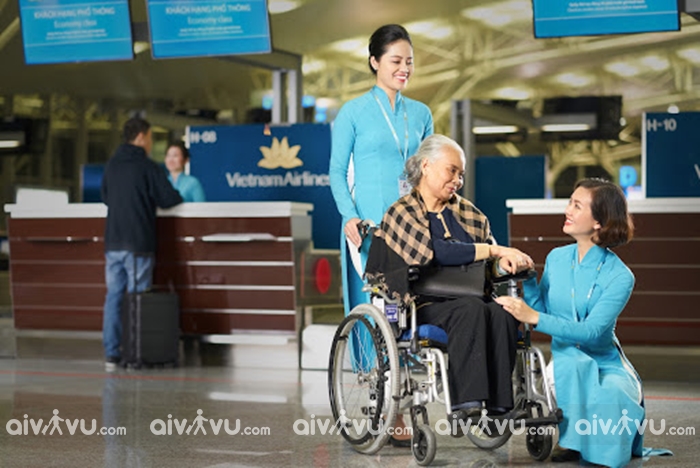 Vietnam Airlines hỗ trợ hành khách đặc biệt với các dịch vụ ưu tiên