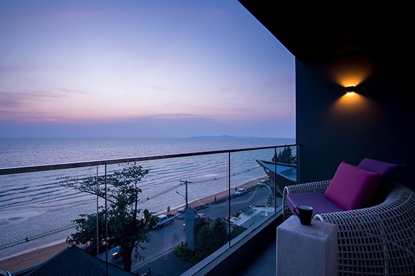 Top 10 khách sạn Đà Nẵng gần biển view đẹp, giá tốt