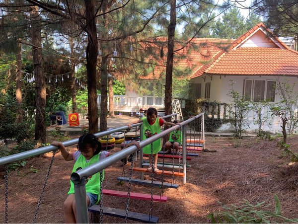 homestay, pine hill villa 3 - villa kiểu pháp đầy màu sắc giữa rừng thông