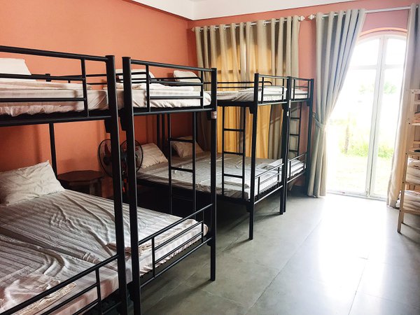 homestay, 1001 biệt thự ven hồ - lộ diện tiểu vương gia với phong cách trang trí độc đáo