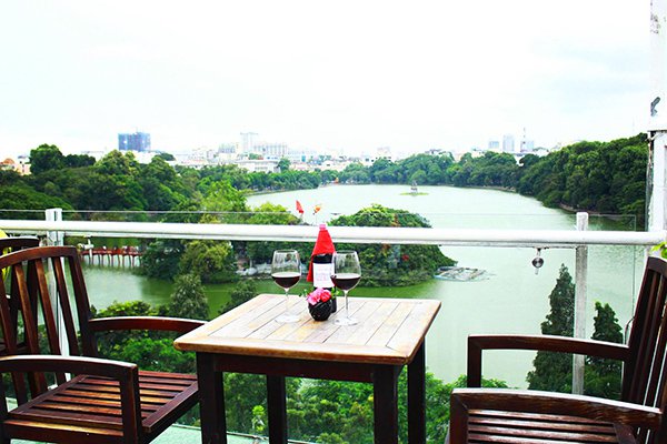 Top 9 quán cafe view  cực đẹp ngắm hồ gươm Hà Nội