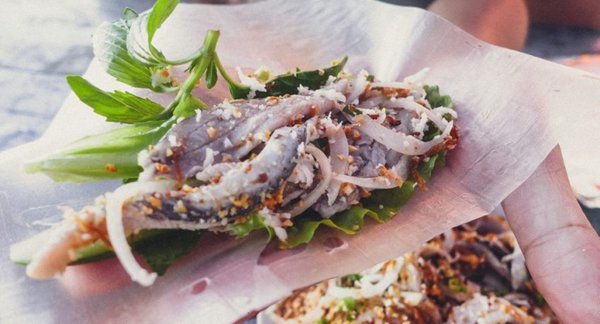 ẩm thực, gỏi cá nam ô - đặc sản rất riêng của đà nẵng