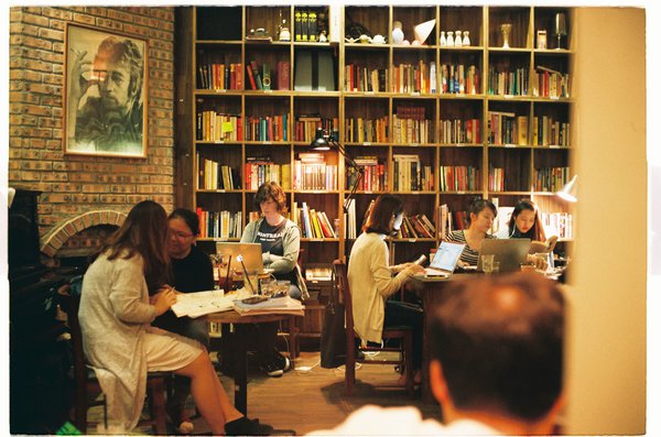 ẩm thực, top 10 quán cafe sách hà nội cho mọt sách chính hiệu