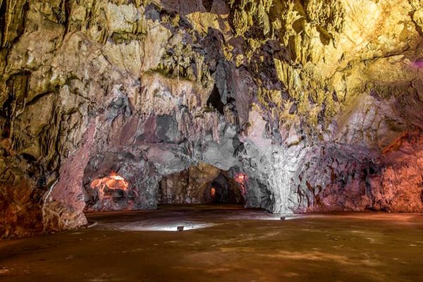 Hang Mỏ Luông: Hang động mang vẻ đẹp bước ra từ truyền thuyết