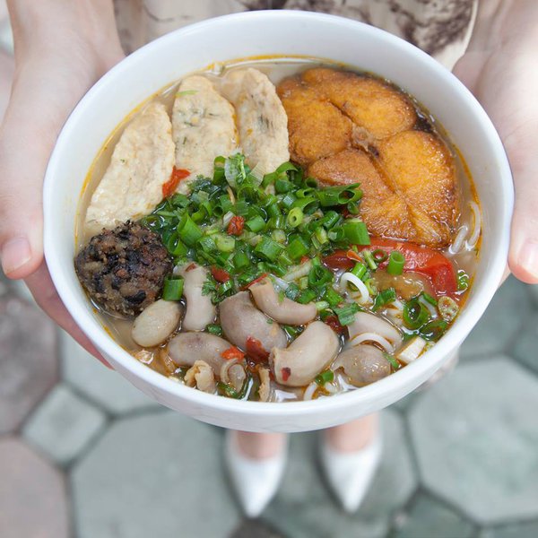 ẩm thực, top 10 quán bún cá quận hoàn kiếm ăn vào là “mê”