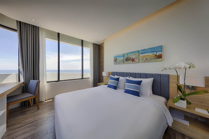khám phá, review khách sạn đà nẵng 4 sao gần biển mỹ khê