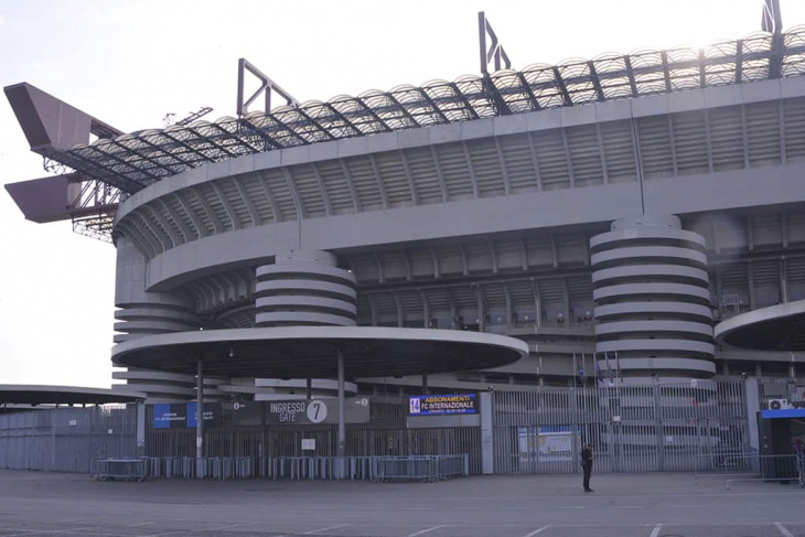 Kinh nghiệm tham quan sân San Siro – Sân nhà AC Milan và Inter Milan