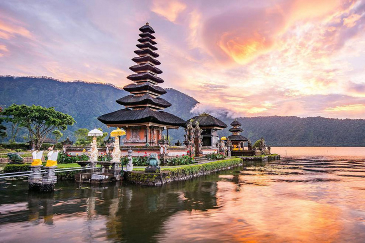 Hai ngôi đền phía Đông tại Bali bạn nhất định phải ghé thăm