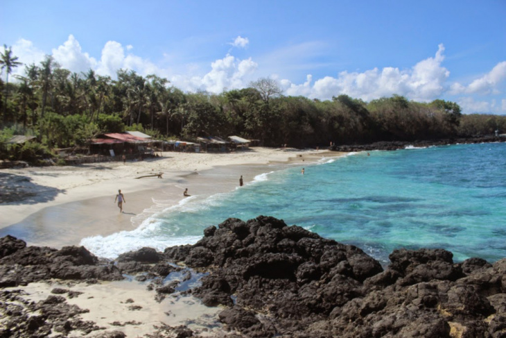 năm bãi biển đẹp ẩn mình tại đảo thiên đường bali