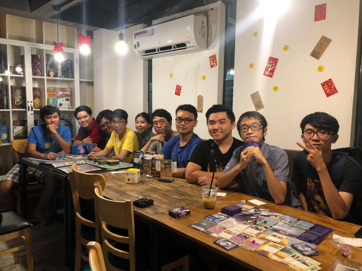 Top 4 Quán Cafe Boardgame Sài Gòn Được Các Bạn Trẻ Yêu Thích
