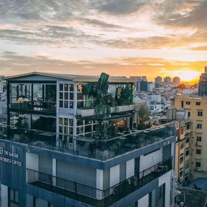 khám phá, top 7 quán cafe rooftop chill ở sài gòn 2022