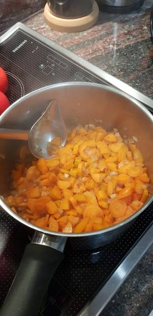bepvang, eatclean, lowcarb, carrot soup, tomato, tomato carrot soup