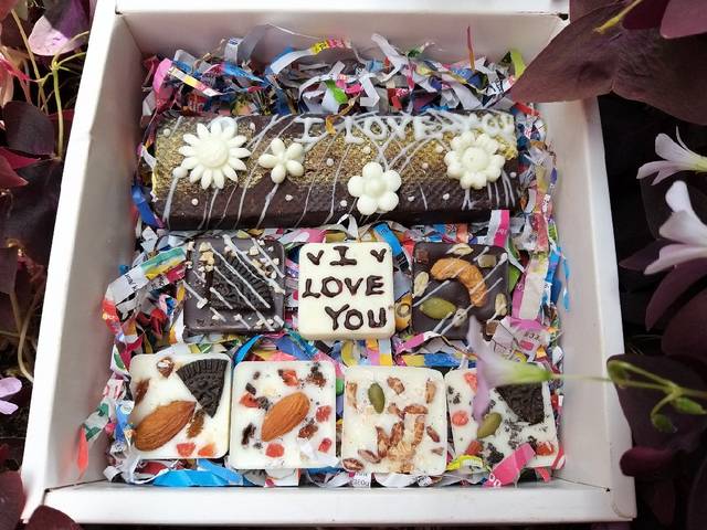 bepvang, bánh ngọt, chocolate, sô cô la nhân tiramisu, tiramisu, sô cô la nhân tiramisu