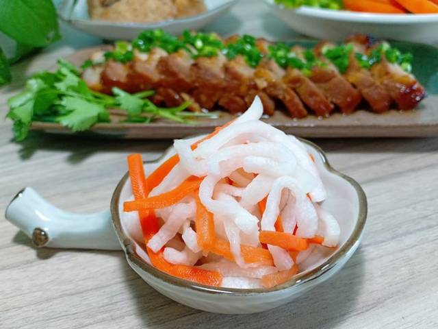 cà rốt, để lâu ăn dần, đồ ngâm, kohaku, nhật, salad trộn, salad trộn rau củ quả, kohaku namasu – salad củ cả & cà rốt – đồ chua kiểu nhật