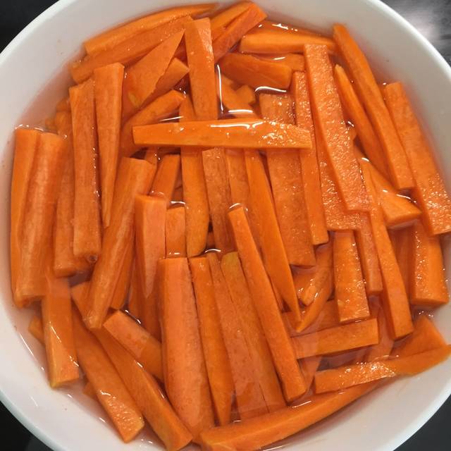 ăn vặt, cà rốt, món ăn vặt, tốt cho sức khoẻ, tươi, món ăn vặt tốt cho sức khoẻ: cà rốt tươi và cà rốt chua ngọt