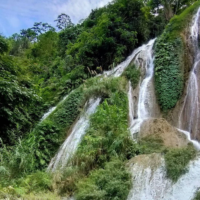Khám phá thác Tạt Nàng đẹp quyến rũ giữa núi rừng Sơn La