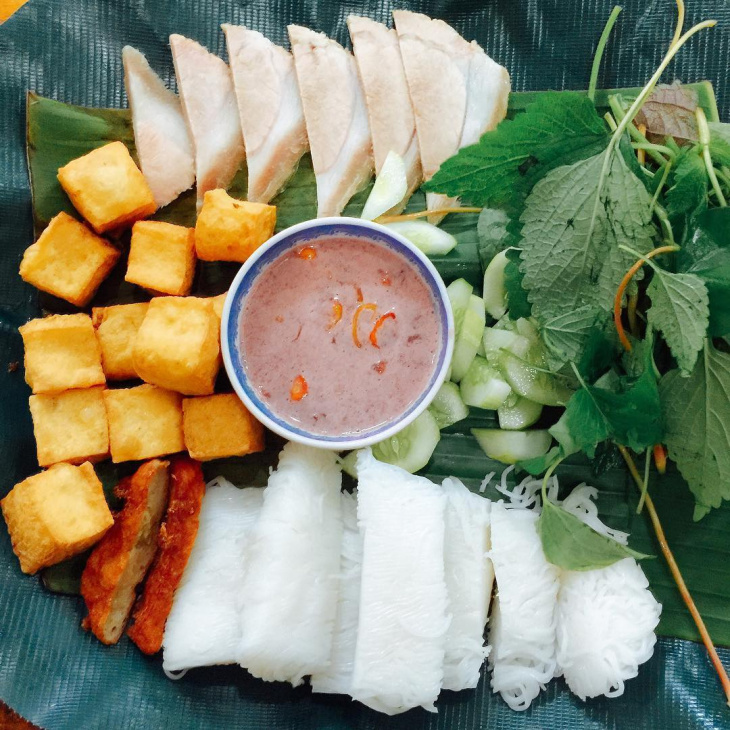 traditional, 10 delicious traditional vietnamese food you must try while in vietnam