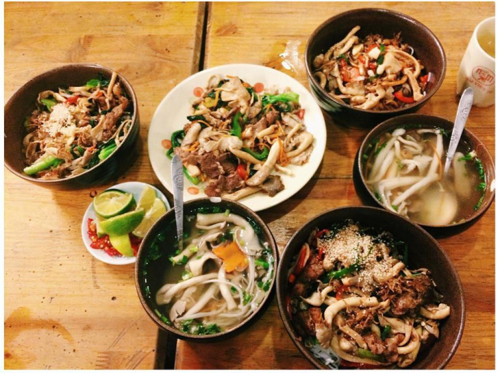 en, 10 delicious dishes for breakfast in hanoi - where to eat during your trip