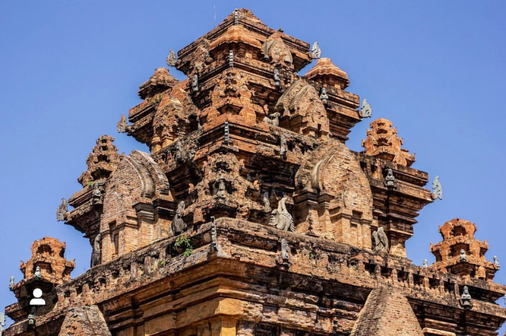 en, ponagar tower - experience nha trang’s mythical landmark