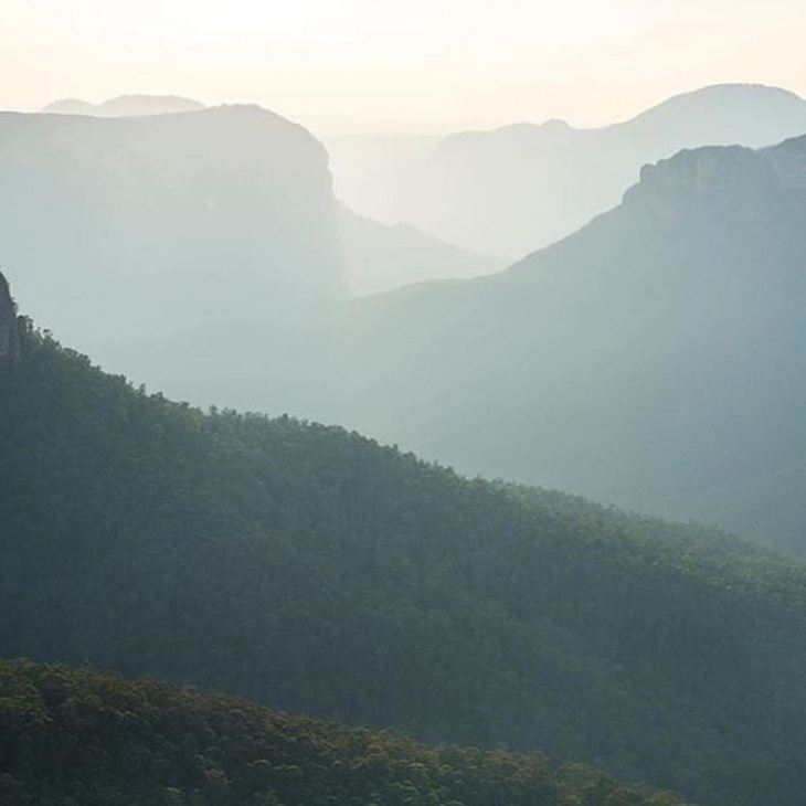 en, an all-inclusive guide to have a blue mountains overnight tour from sydney
