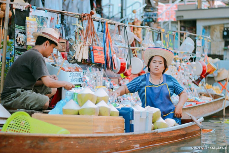 en, detailed guide to visit damnoen saduak floating market in bangkok