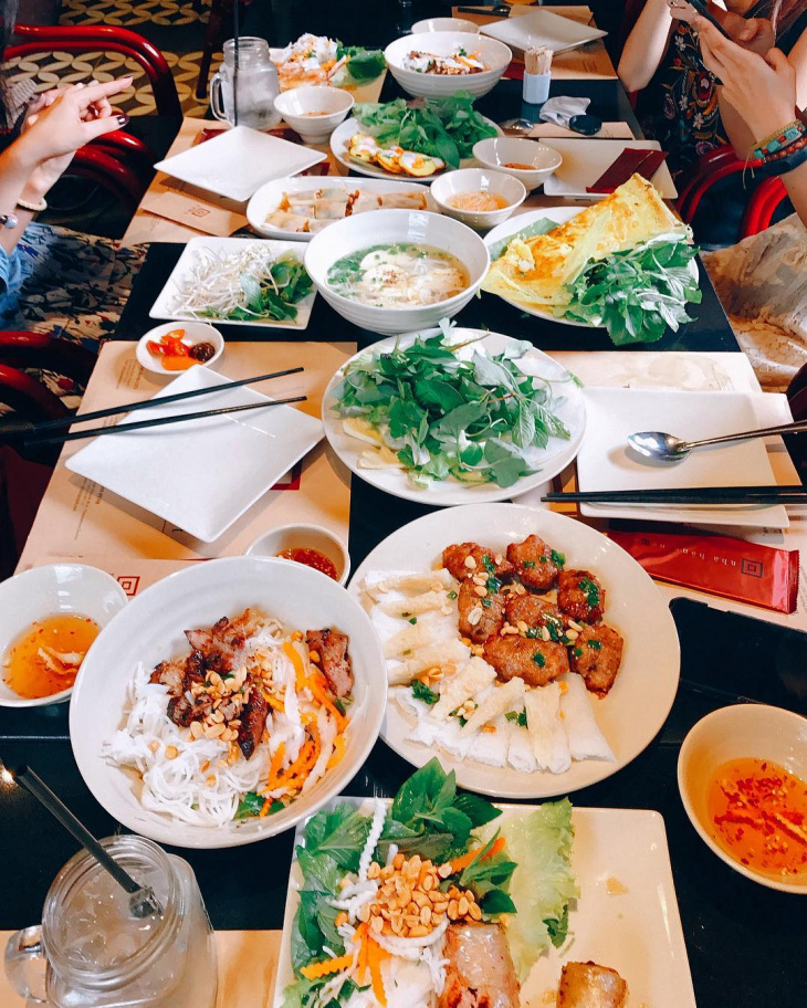en, best traditional vietnamese restaurants in ho chi minh city