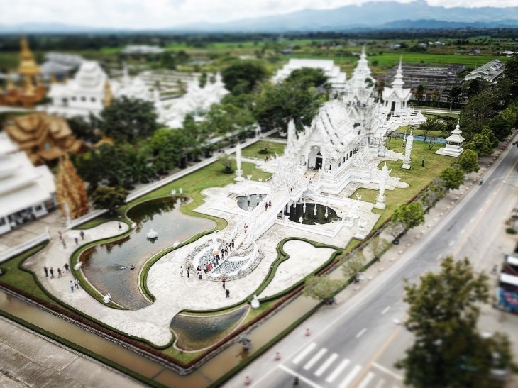 en, a detailed guide to wat rong khun - white temple in chiang rai